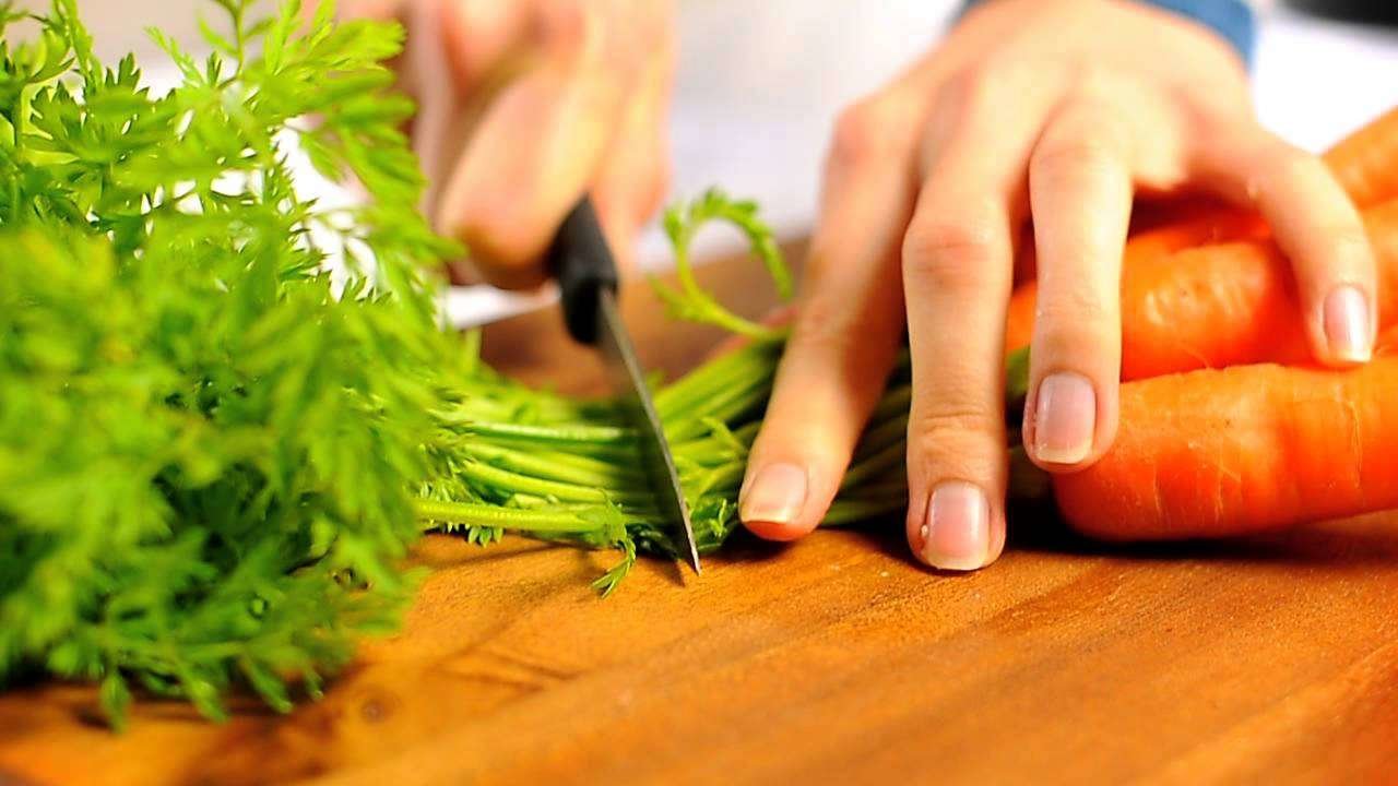 Заготовка морковной ботвы